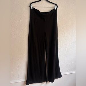 CAbi Black Wide-Leg Pull-On Pants